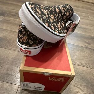 Vans Floral Slip ons. Size 8.5 Women’s. Brand new with tags